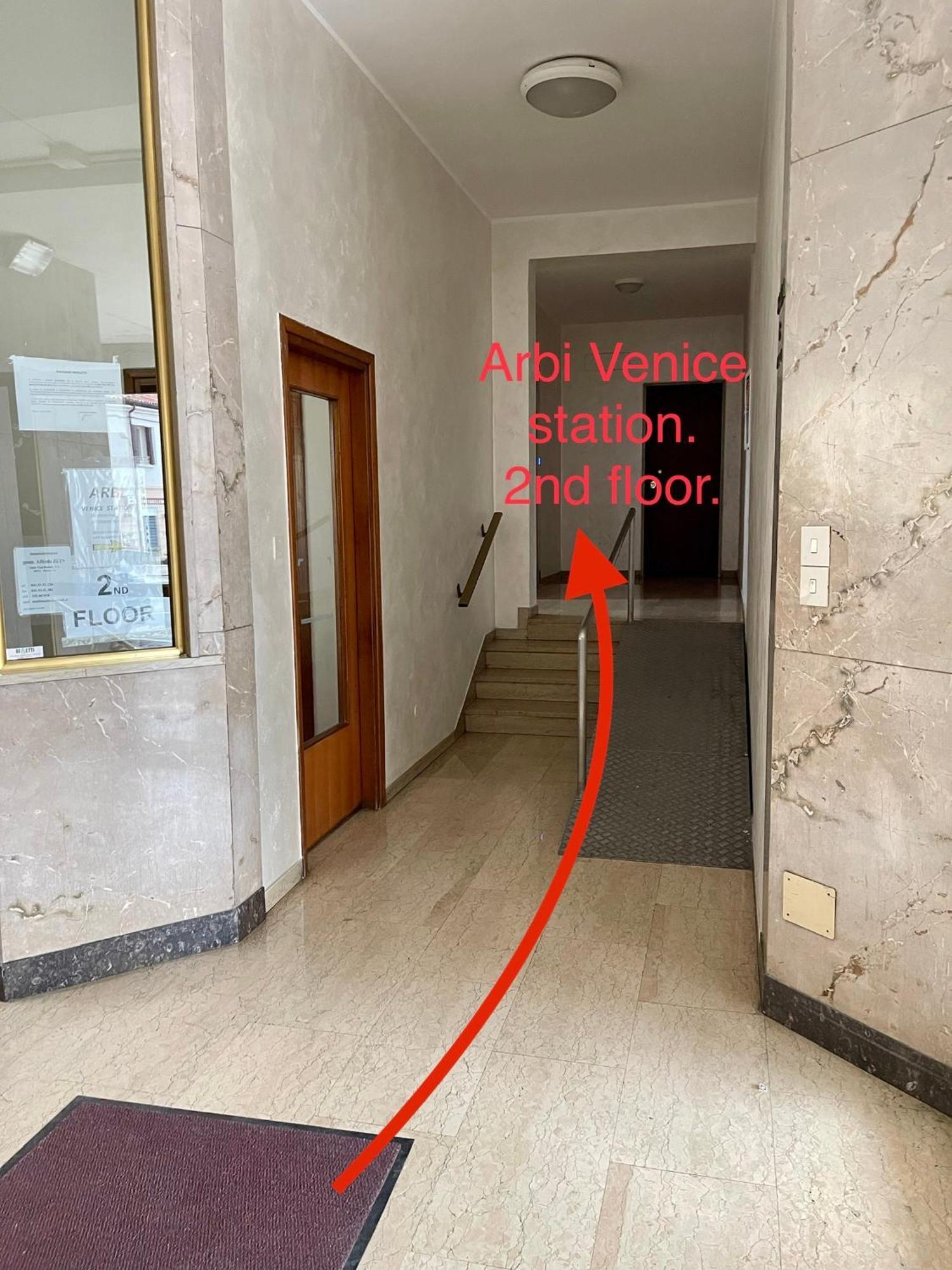 Arbi Venice Station Mestre Buitenkant foto
